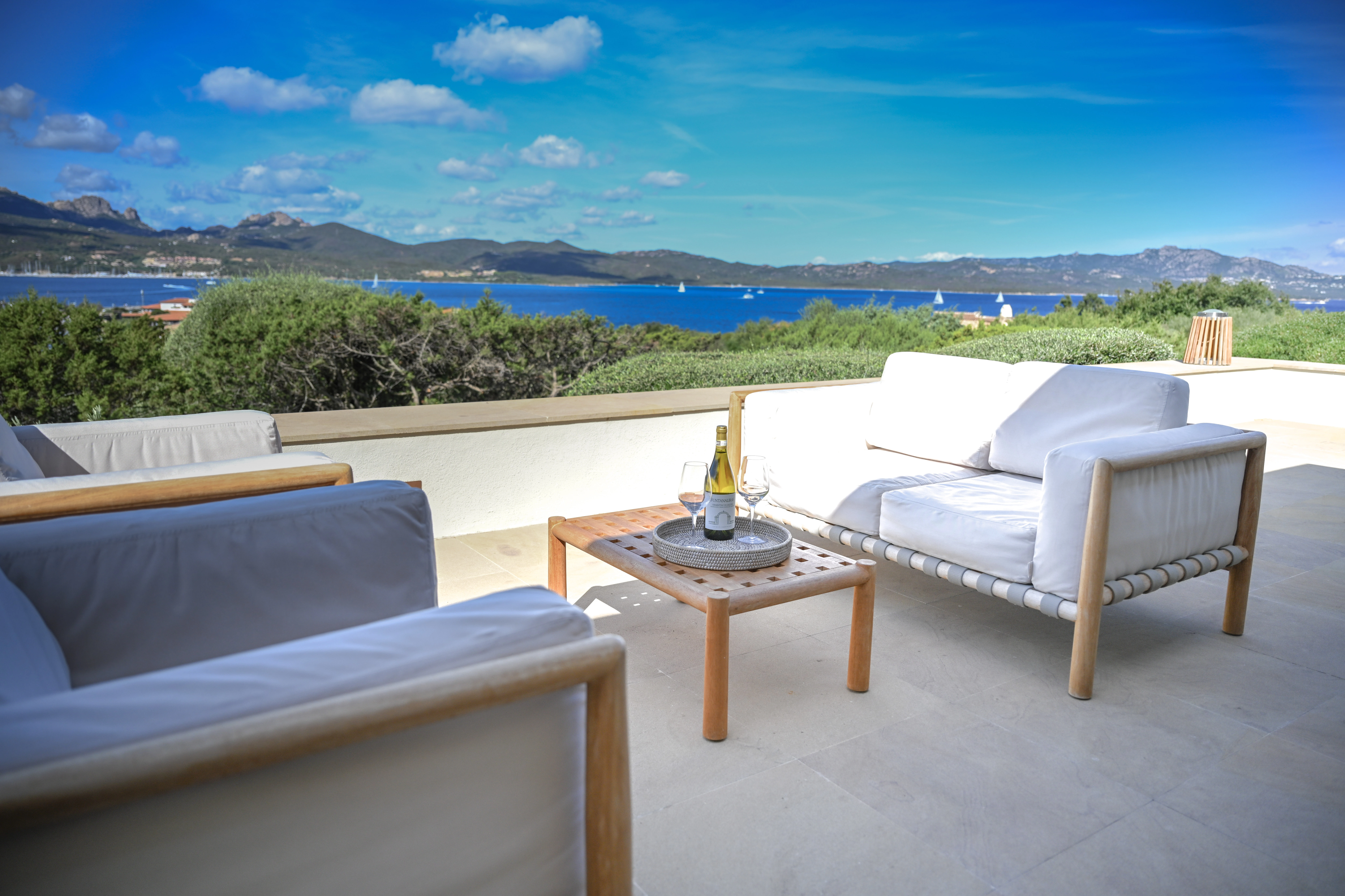 Tavolo esterno panoramico 1