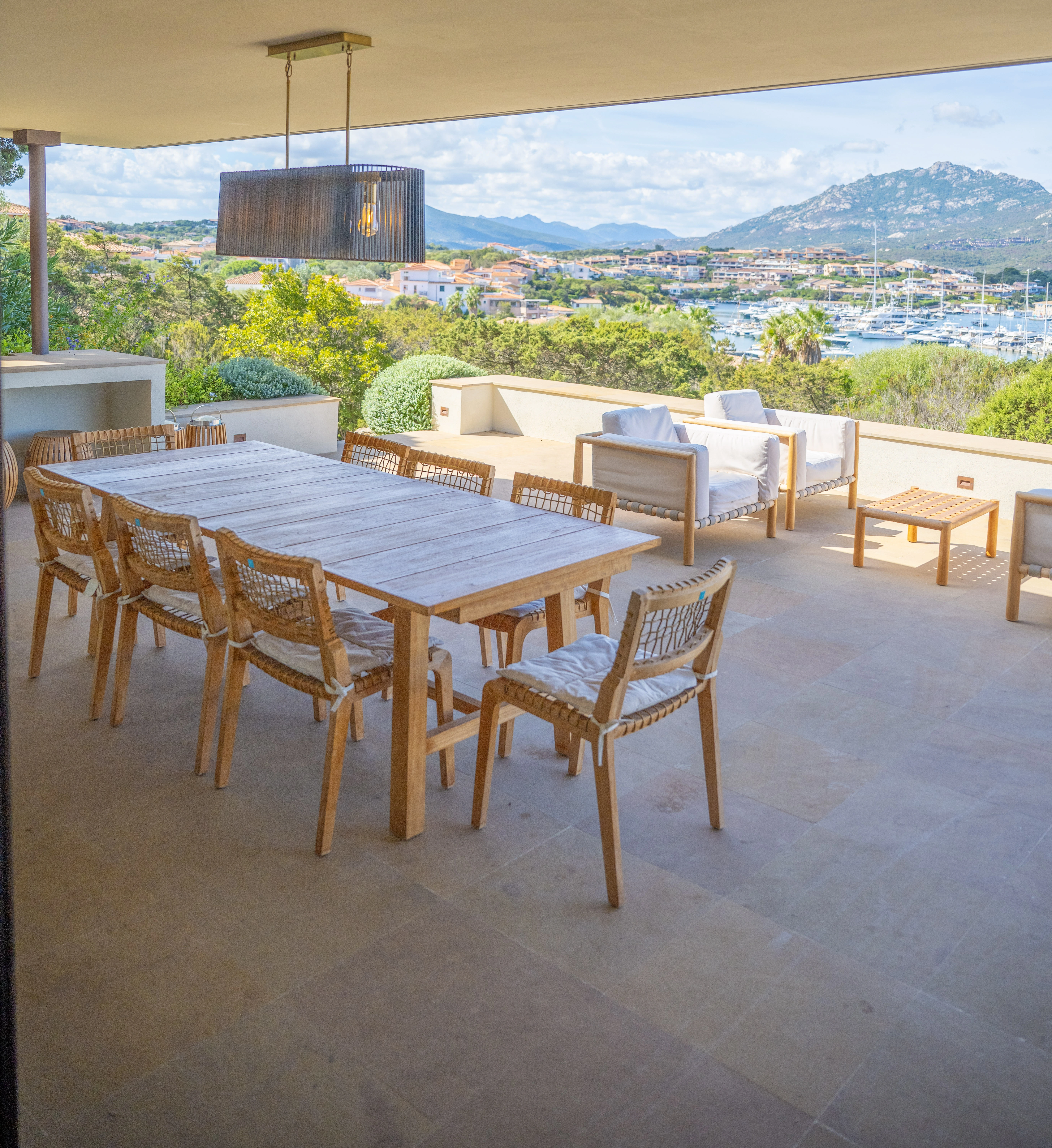 Tavolo esterno panoramico 2